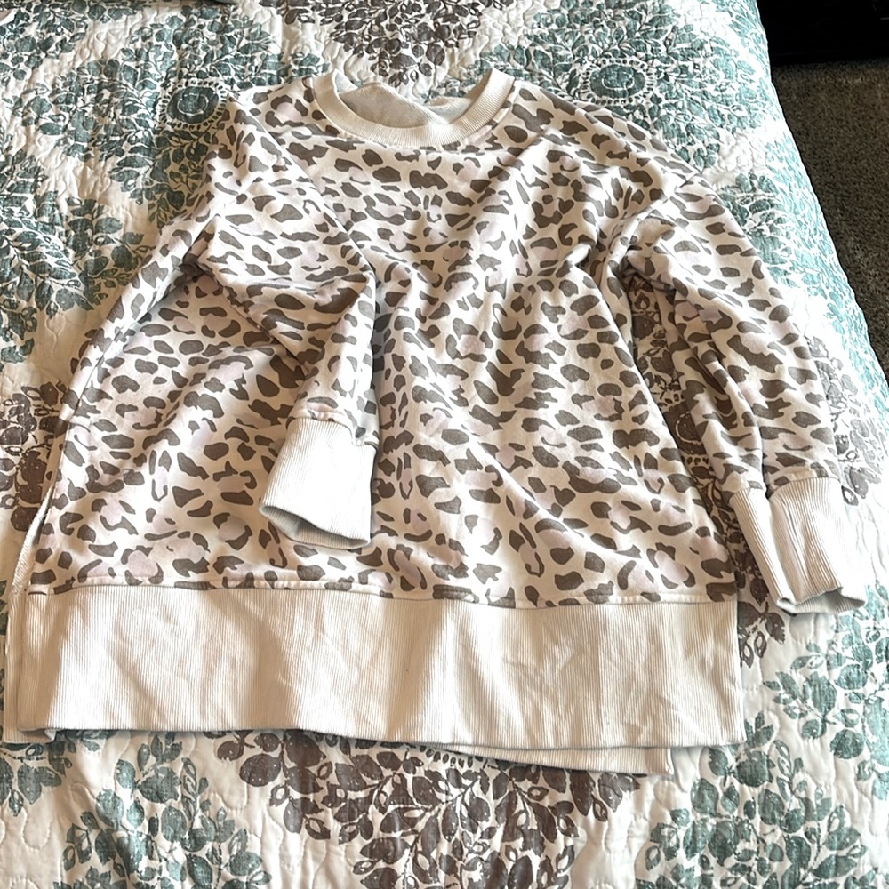 White with brown leopard print heavy sweatshirt